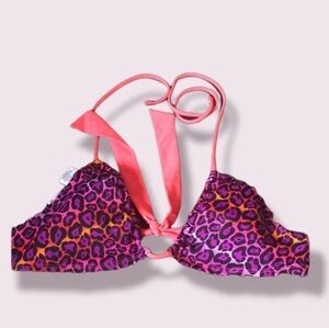 NWOT California waves  bikini top swim